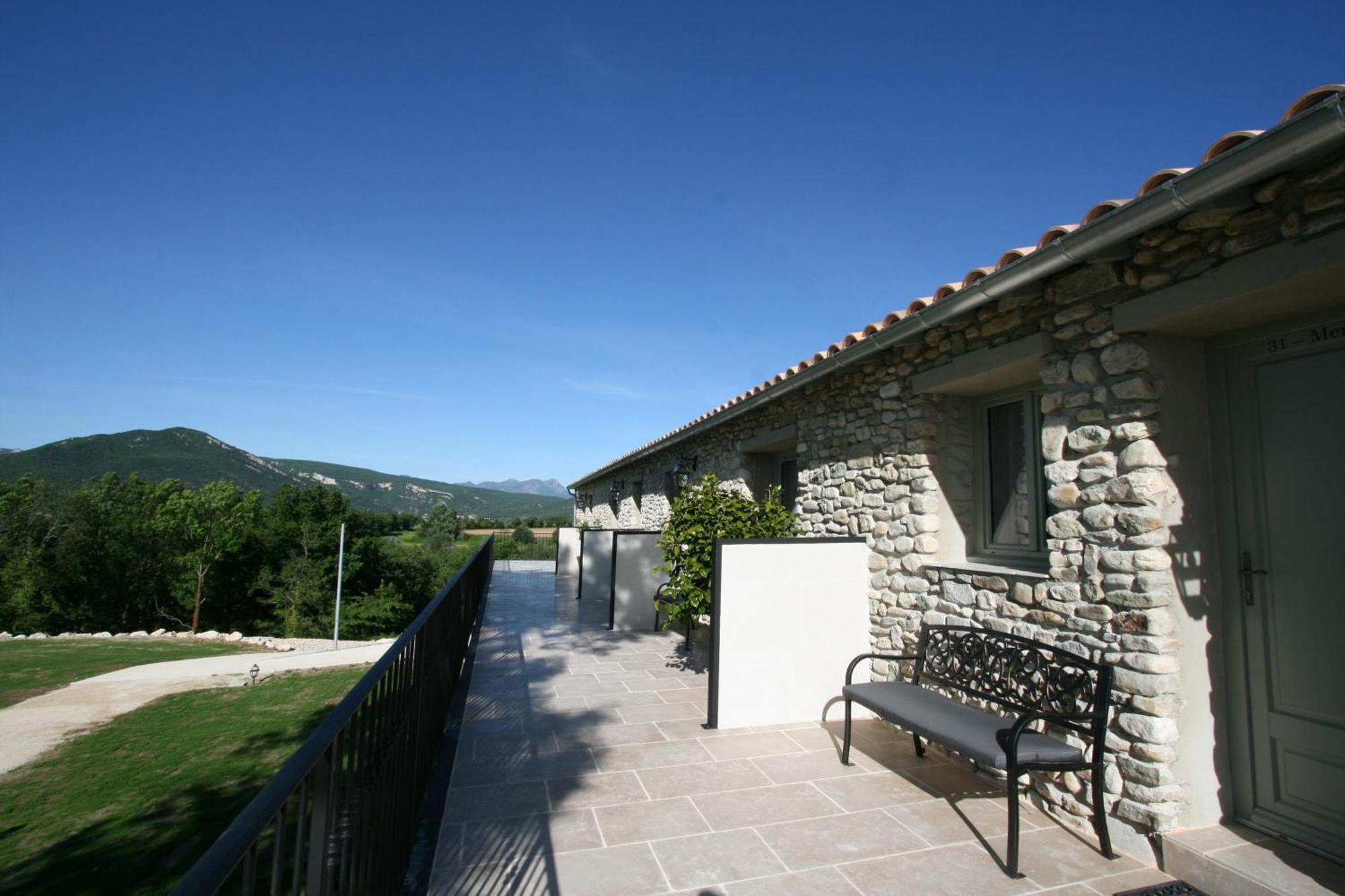 Chateau Les Oliviers De Salettes Charols Oda fotoğraf
