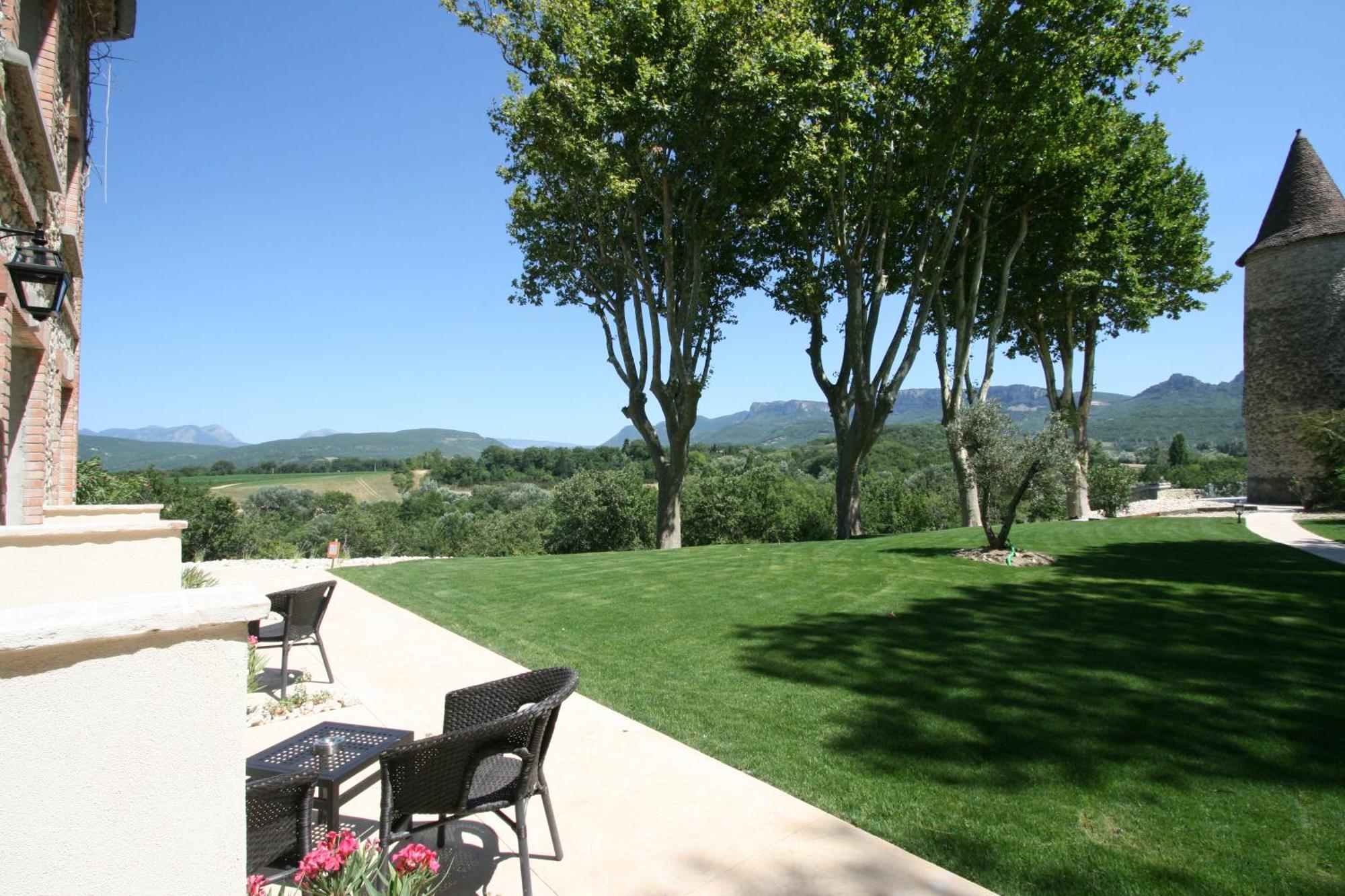Chateau Les Oliviers De Salettes Charols Oda fotoğraf