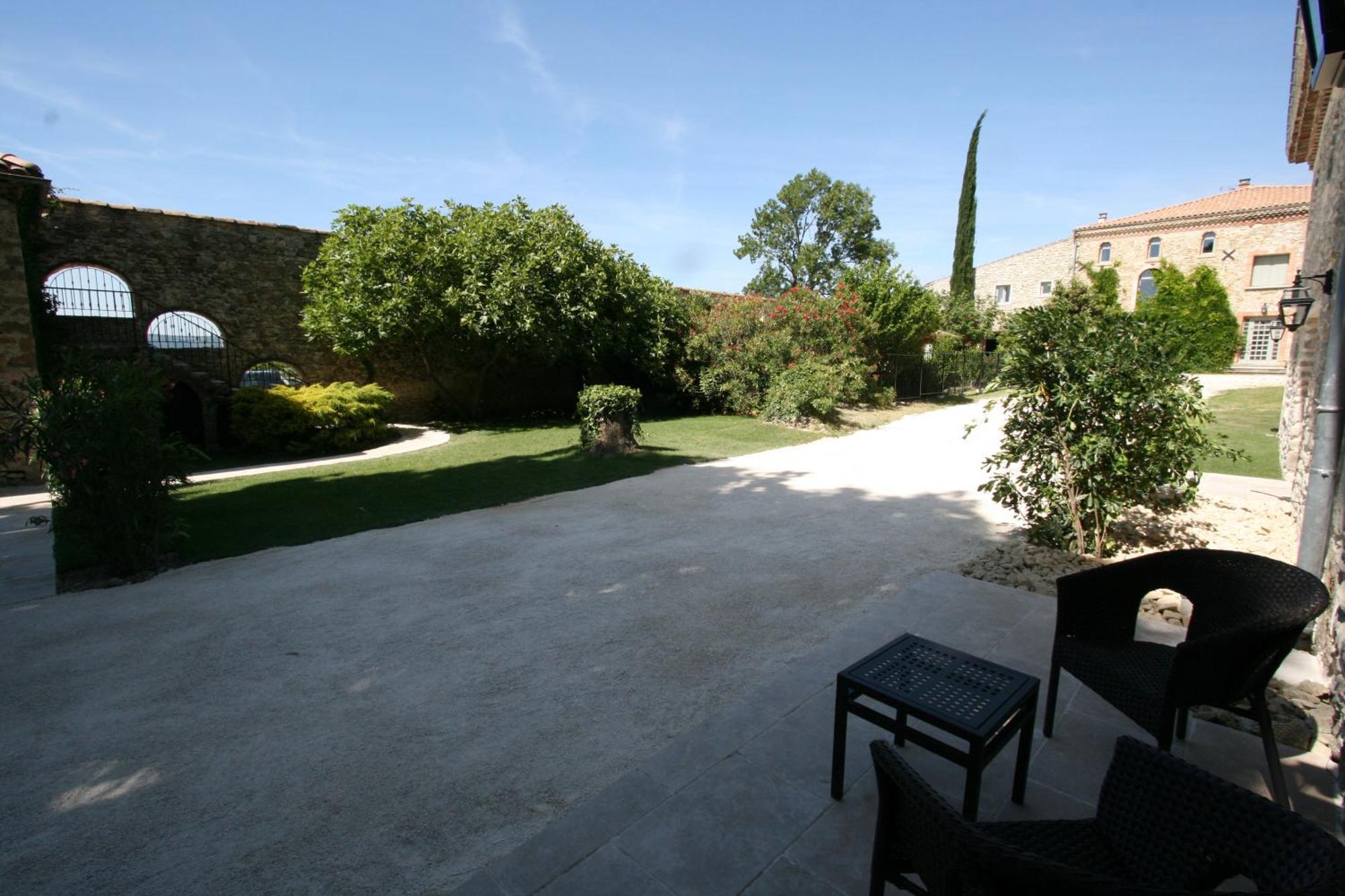 Chateau Les Oliviers De Salettes Charols Oda fotoğraf